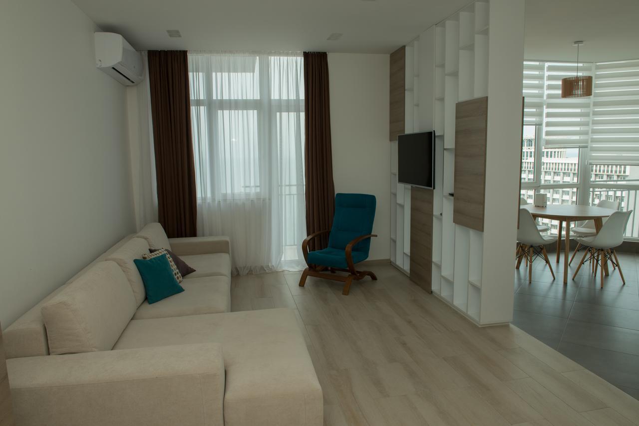 Arleville Batumi Exteriör bild